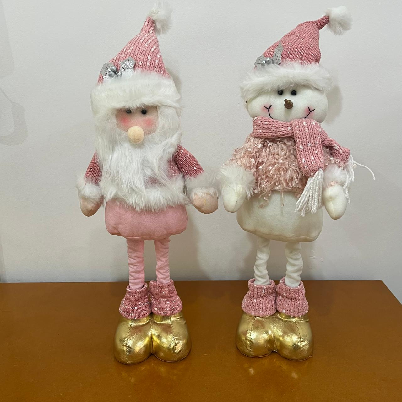 boneco de natal rosa